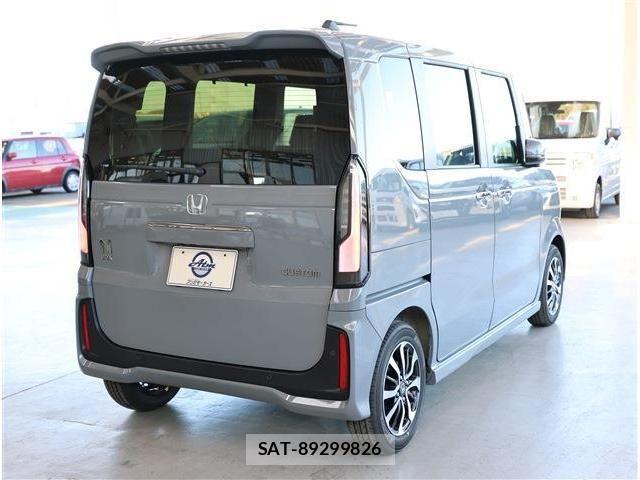 Honda N BOX CUSTOM 2025-11 4755939-3