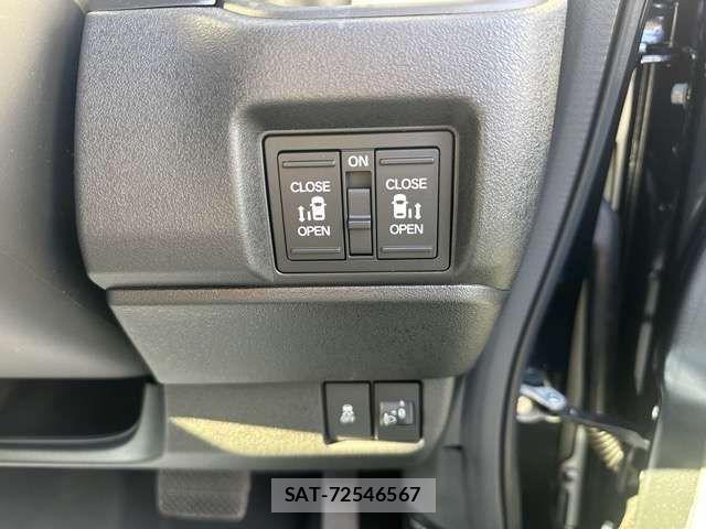 Honda N BOX CUSTOM 2025-06 4755945-14