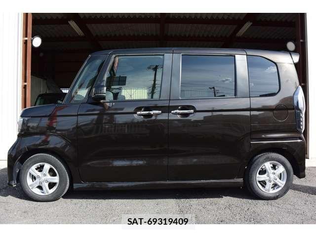 Honda N BOX CUSTOM 2018-08 4756091-14