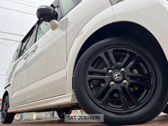 Honda N BOX CUSTOM 2015-03 4972768-12