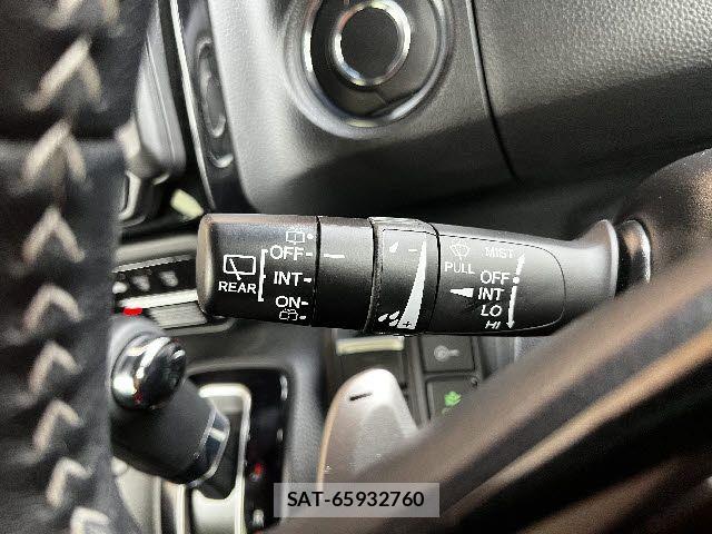 Honda N BOX CUSTOM 2024-01 4972215-5
