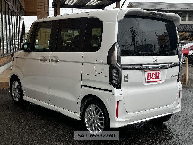 Honda N BOX CUSTOM 2024-01 4972215-8