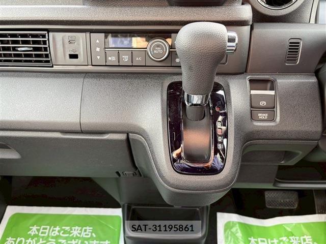 Honda N BOX CUSTOM 2025-12 5873625-15