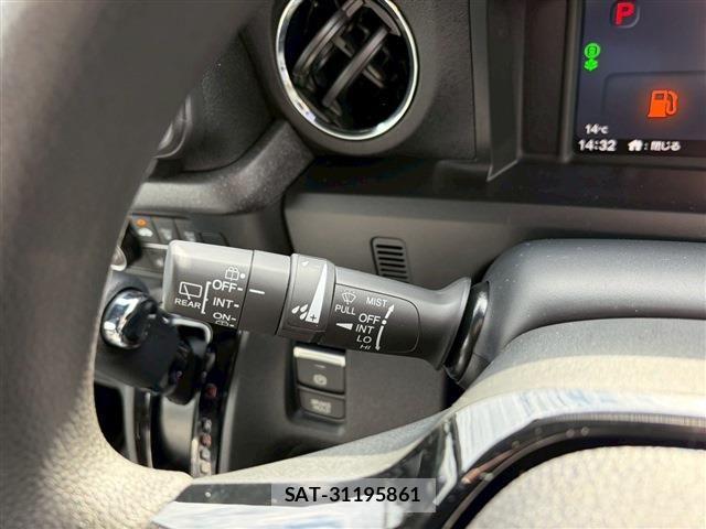 Honda N BOX CUSTOM 2025-12 5873625-25