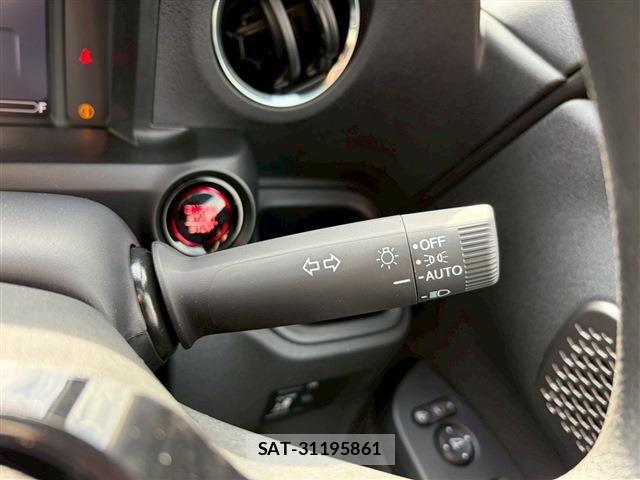 Honda N BOX CUSTOM 2025-12 5873625-26