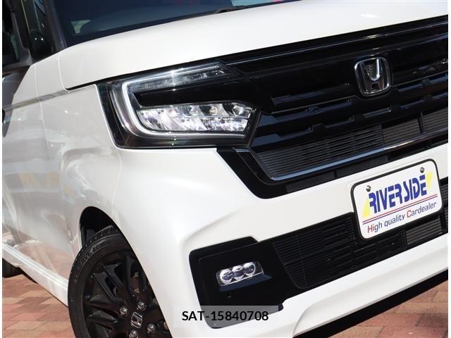 Honda N BOX CUSTOM 2022-03 5873579-20