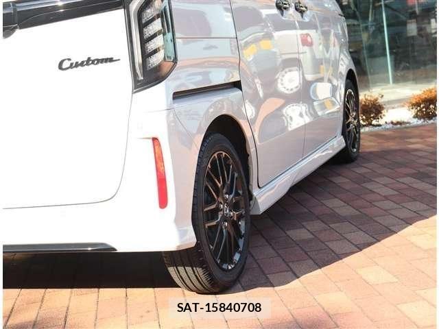Honda N BOX CUSTOM 2022-03 5873579-27