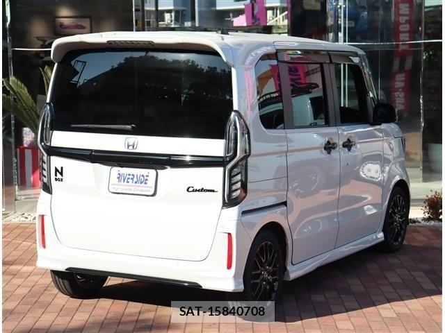 Honda N BOX CUSTOM 2022-03 5873579-4