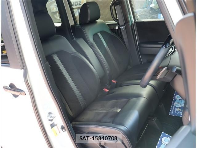 Honda N BOX CUSTOM 2022-03 5873579-6