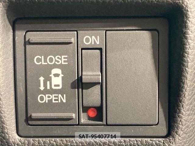 Honda N BOX CUSTOM 2022-10 6014247-5