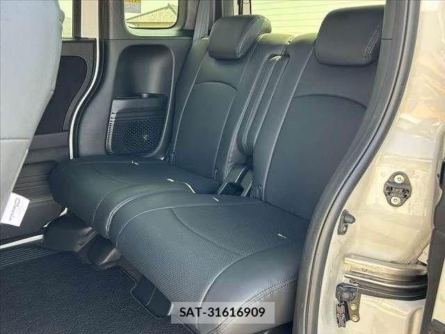 Honda N BOX CUSTOM 2019-02 6014270-17