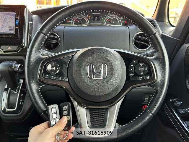 Honda N BOX CUSTOM 2019-02 6014270-5