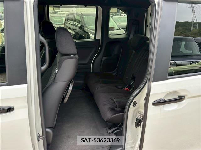 Honda N BOX CUSTOM 2022-01 6014240-4