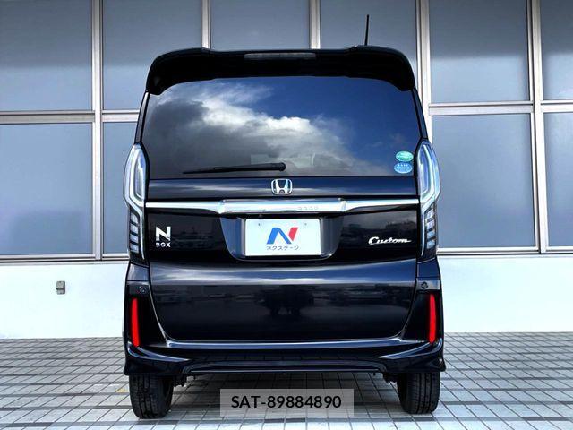 Honda N BOX CUSTOM 2018-02 6014320-13