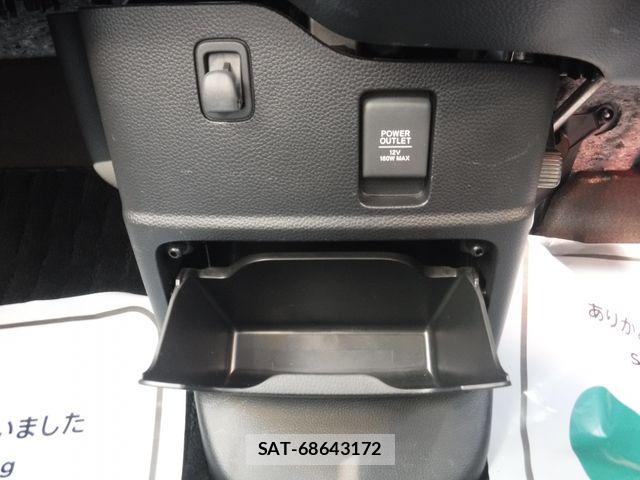 Honda N BOX CUSTOM 2020-04 6014290-19