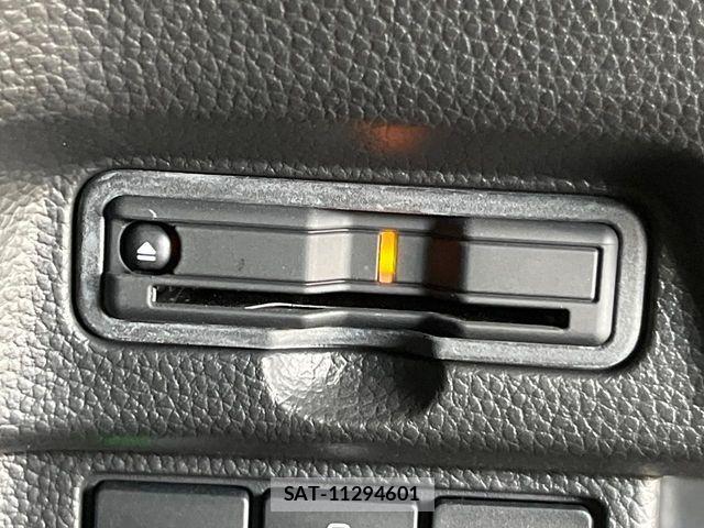 Honda N BOX CUSTOM 2023-03 6014174-5