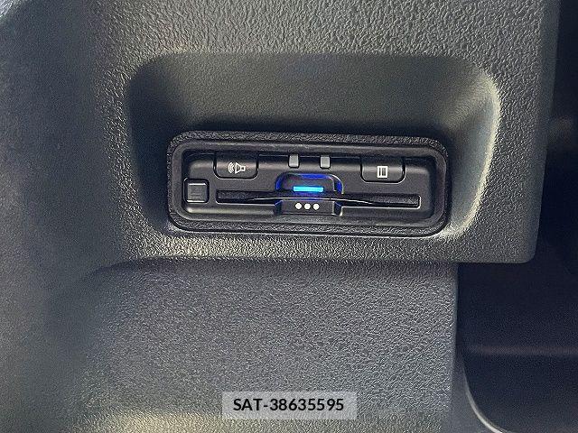 Honda N BOX CUSTOM 2024-09 6014221-15