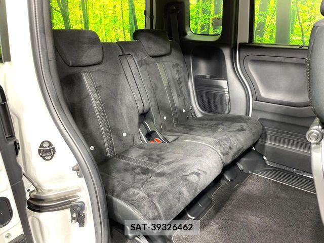 Honda N BOX CUSTOM 2023-03 6217585-10