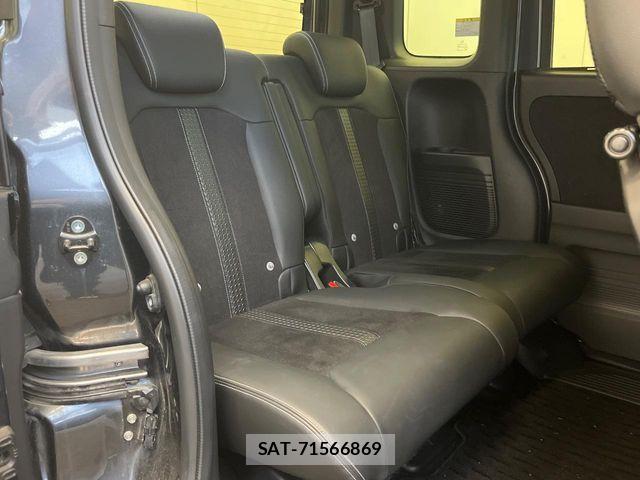 Honda N BOX CUSTOM 2023-03 6246214-10