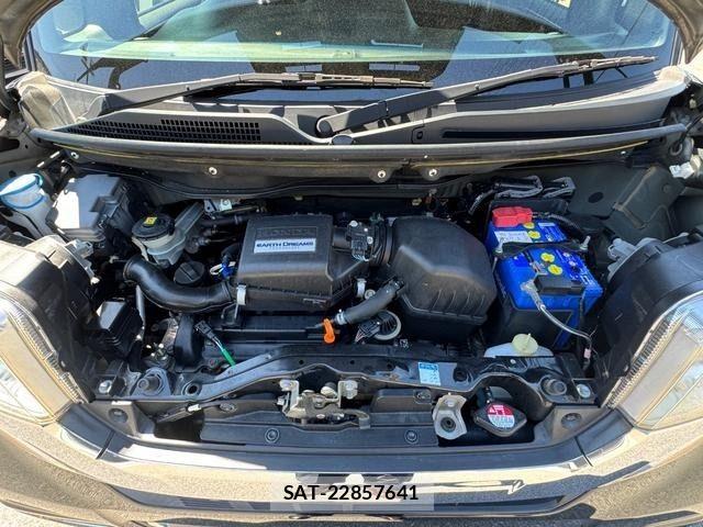 Honda N BOX CUSTOM 2017-08 6246244-28