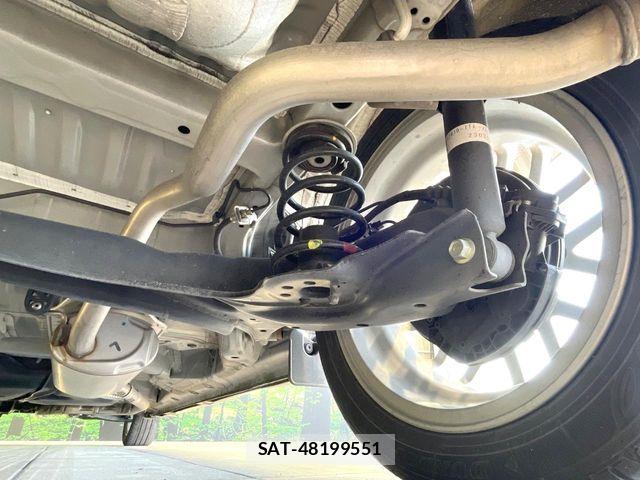 Honda N BOX CUSTOM 2023-05 6270223-19