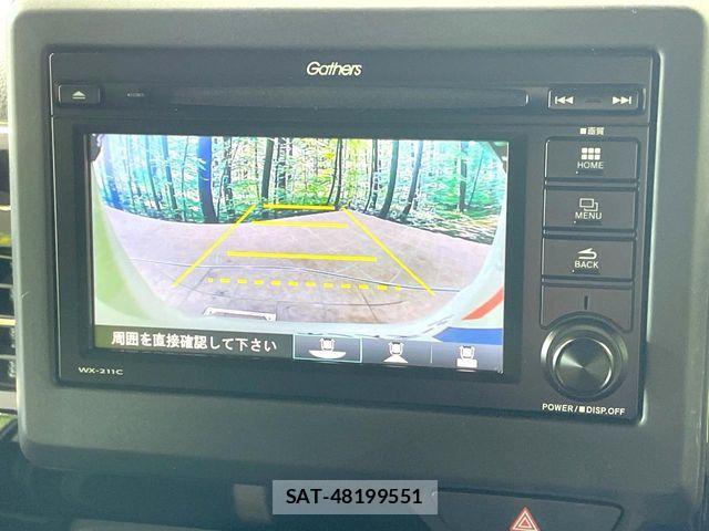 Honda N BOX CUSTOM 2023-05 6270223-4