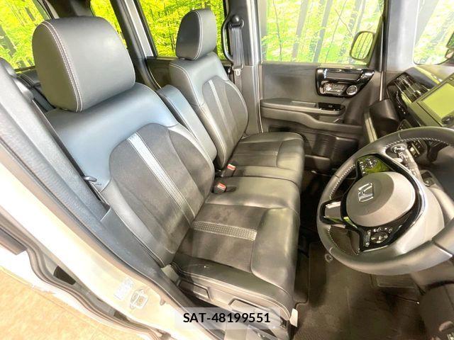Honda N BOX CUSTOM 2023-05 6270223-7