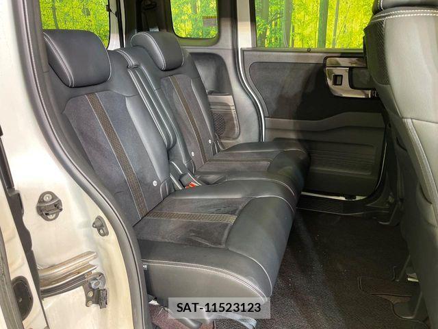 Honda N BOX CUSTOM 2019-01 6526923-8