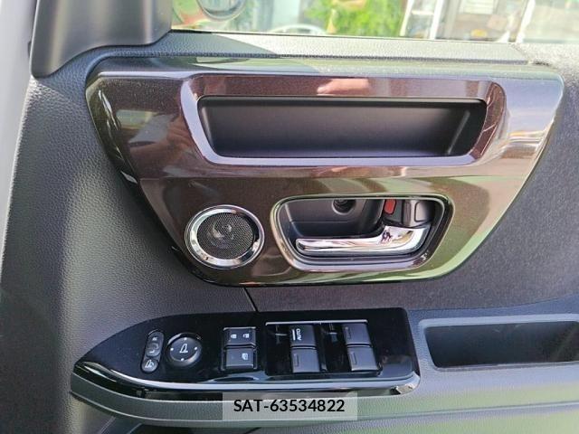 Honda N BOX CUSTOM 2020-01 6546137-18
