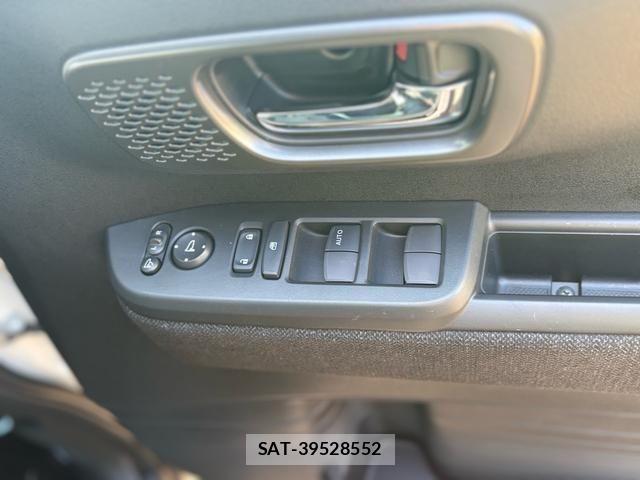 Honda N BOX CUSTOM 2025-07 6613623-15
