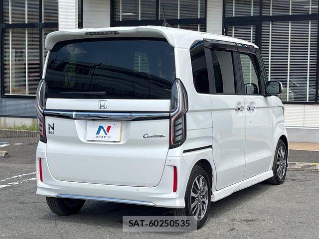 Honda N BOX CUSTOM 2022-03 6642065-16