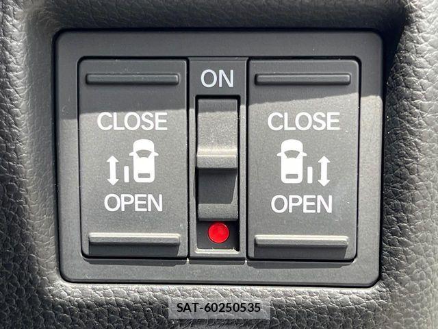 Honda N BOX CUSTOM 2022-03 6642065-4
