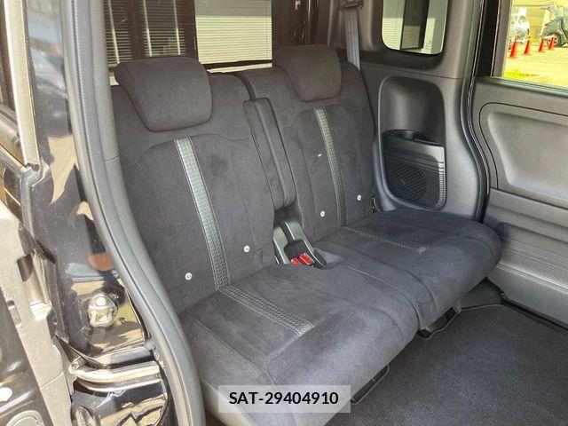 Honda N BOX CUSTOM 2023-08 6642067-9