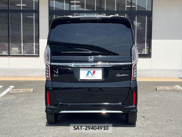 Honda N BOX CUSTOM 2023-08 6642067-15