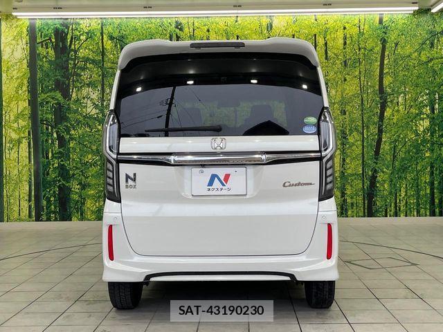 Honda N BOX CUSTOM 2020-10 6642068-14