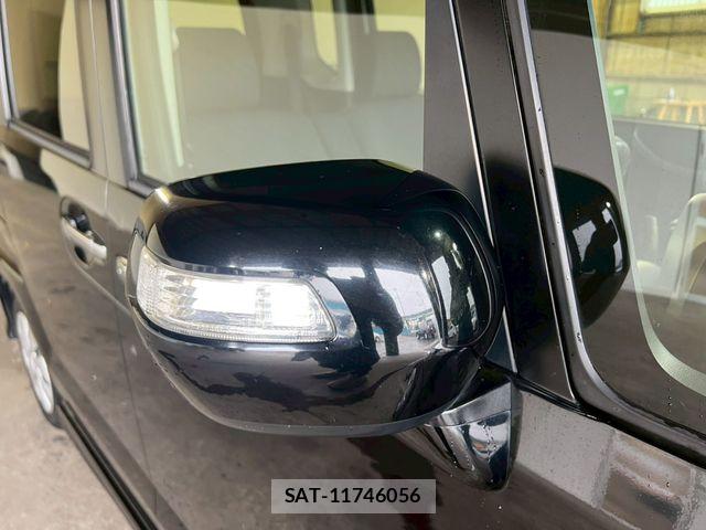 Honda N BOX CUSTOM 2014-03 6642079-12