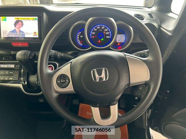 Honda N BOX CUSTOM 2014-03 6642079-26