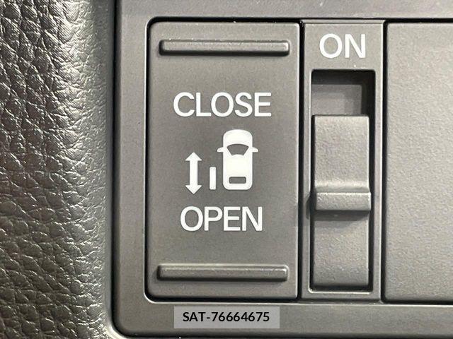 Honda N BOX CUSTOM 2018-06 6672843-3