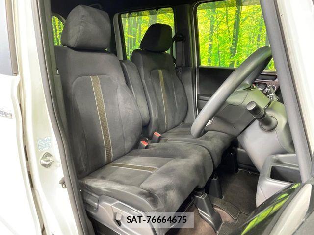 Honda N BOX CUSTOM 2018-06 6672843-8