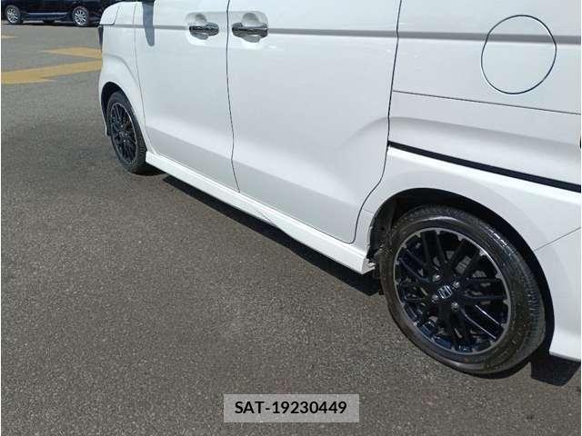 Honda N BOX CUSTOM 2021-11 6672844-23
