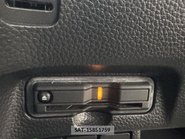Honda N BOX CUSTOM 2023-01 6672857-17