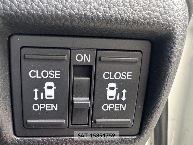 Honda N BOX CUSTOM 2023-01 6672857-25