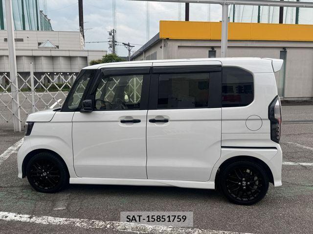 Honda N BOX CUSTOM 2023-01 6672857-7