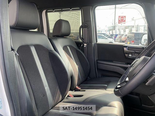 Honda N BOX CUSTOM 2021-04 6672874-17