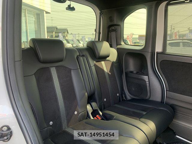 Honda N BOX CUSTOM 2021-04 6672874-18