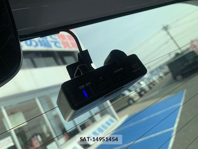 Honda N BOX CUSTOM 2021-04 6672874-24