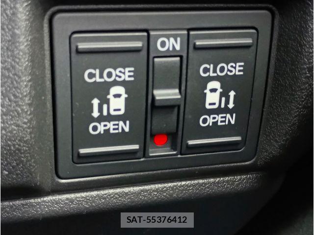Honda N BOX CUSTOM 2023-11 6672813-10