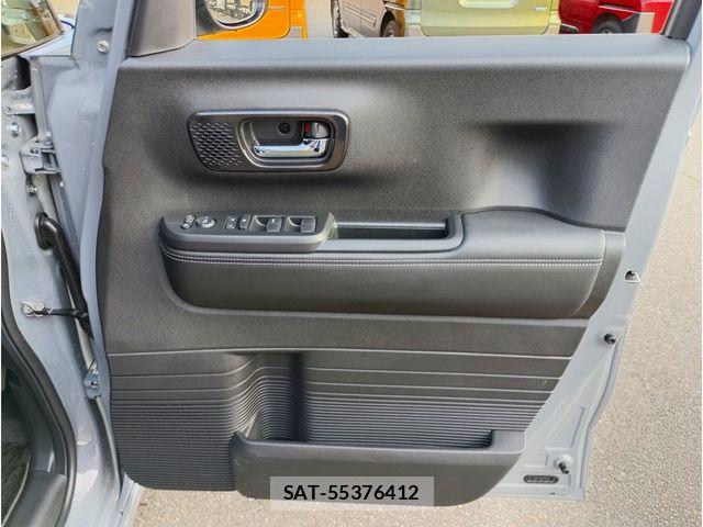 Honda N BOX CUSTOM 2023-11 6672813-14