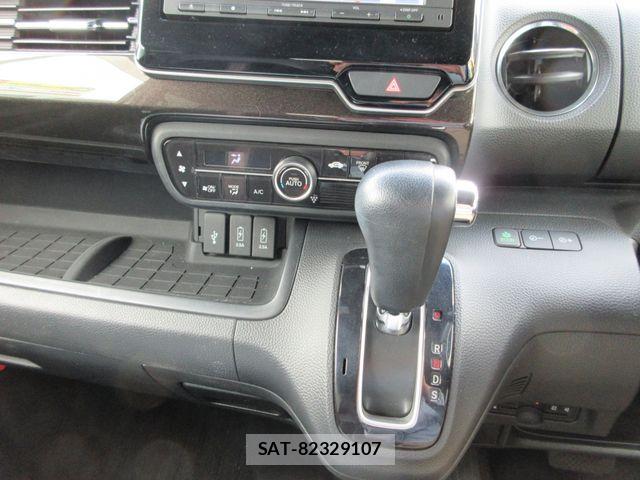 Honda N BOX CUSTOM 2017-09 6672862-13