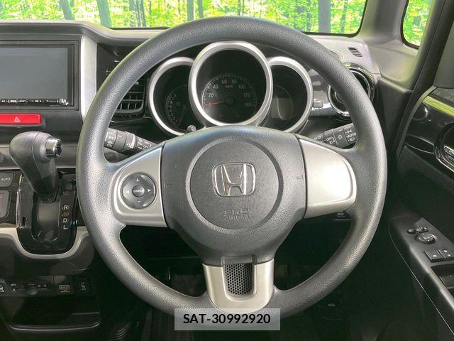 Honda N BOX CUSTOM 2017-05 6672891-10